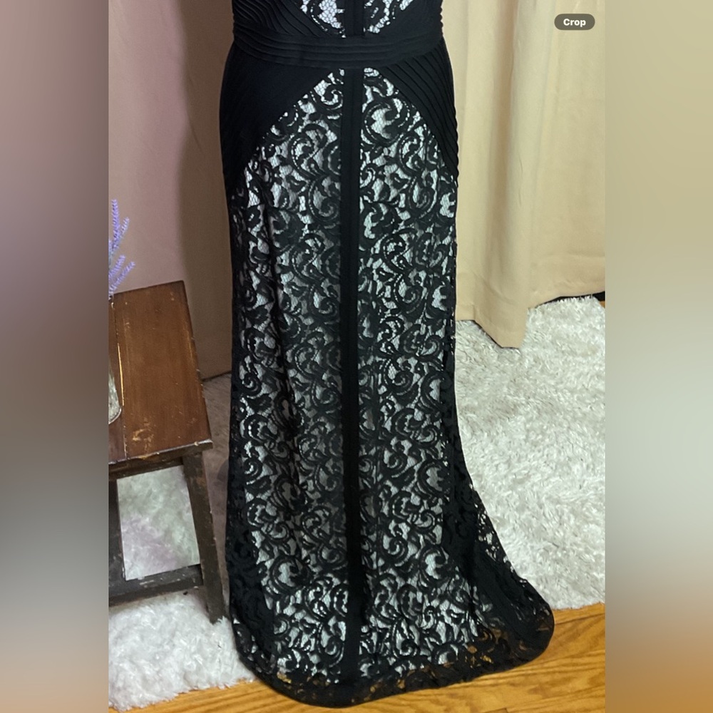 Tadashi Shoji Sleeveless Gown - Picture 7 of 15